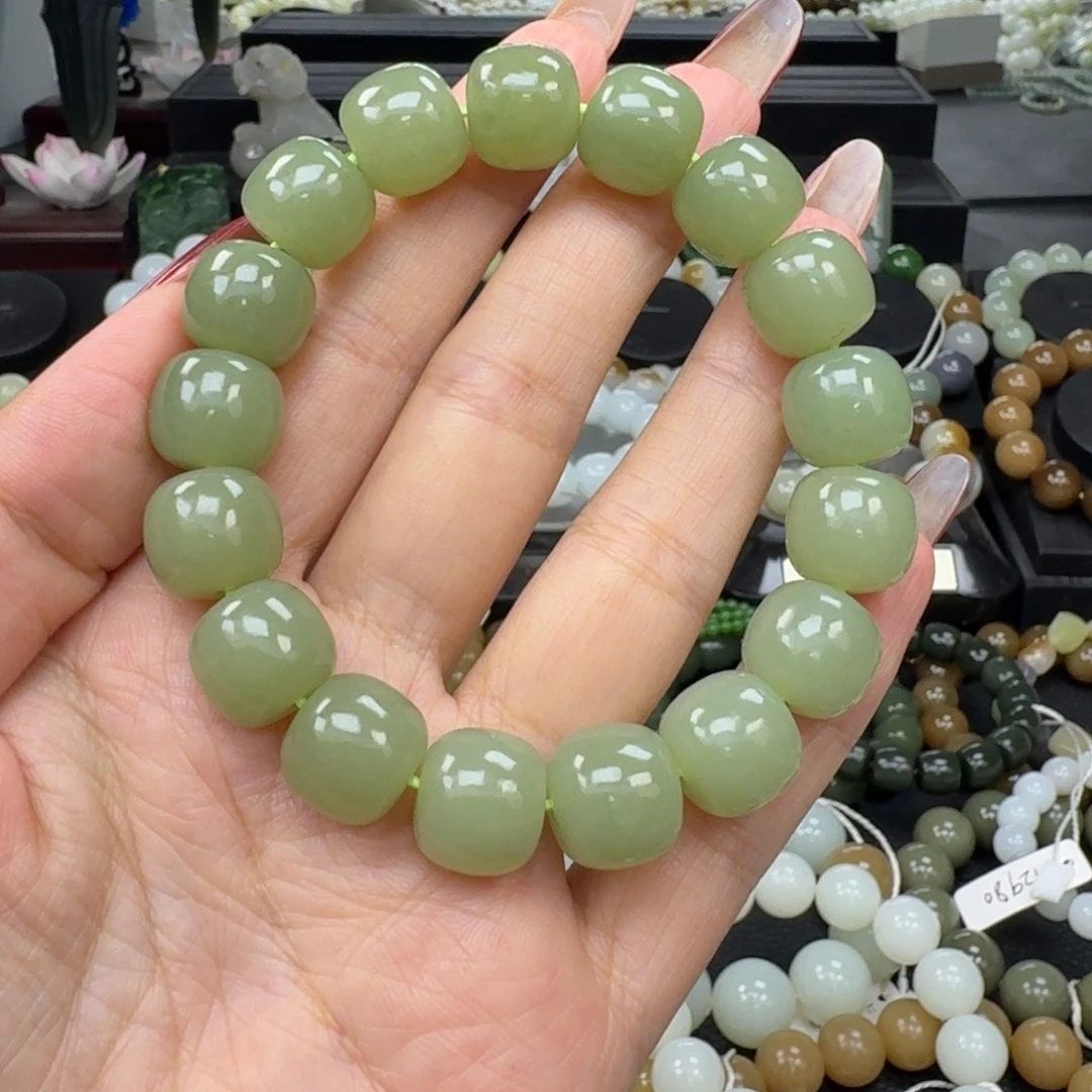 不***ง和田玉未镶嵌手链