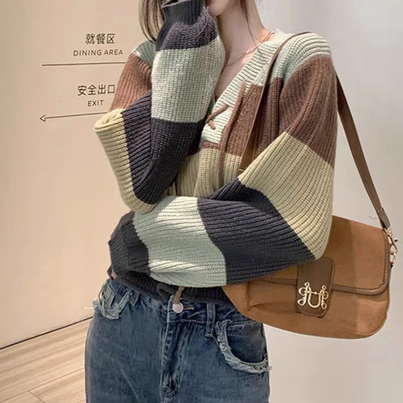 条纹撞色系带v领套头毛衣女新款2025春秋慵懒风宽松短款针织上衣