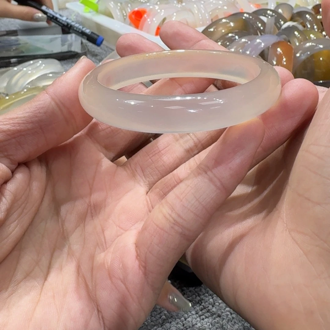 玛瑙/玉髓手镯未镶嵌S****?02