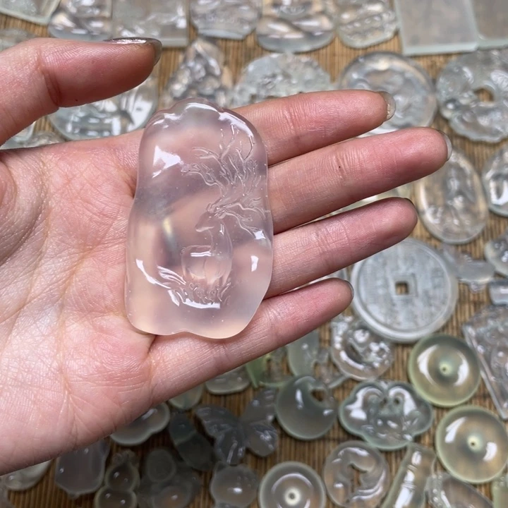 蛇纹石玉未镶嵌颈饰幻*