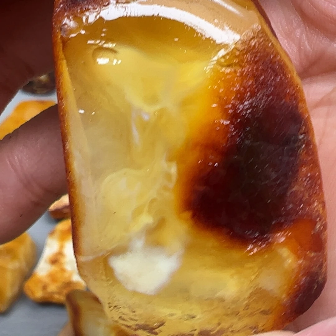 定制琥珀未镶嵌蜜蜡