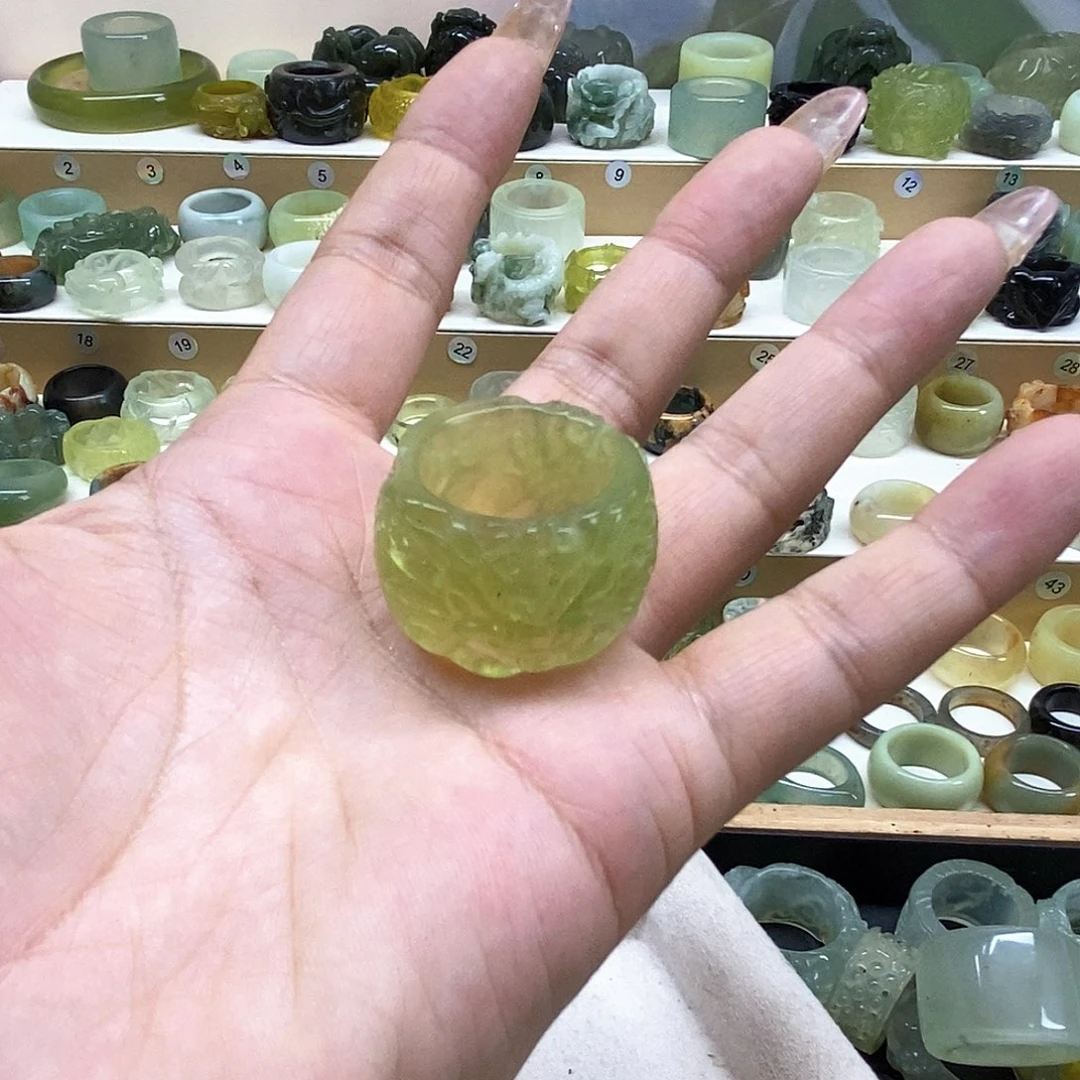 玩***家岫玉未镶嵌天然玉石岫玉