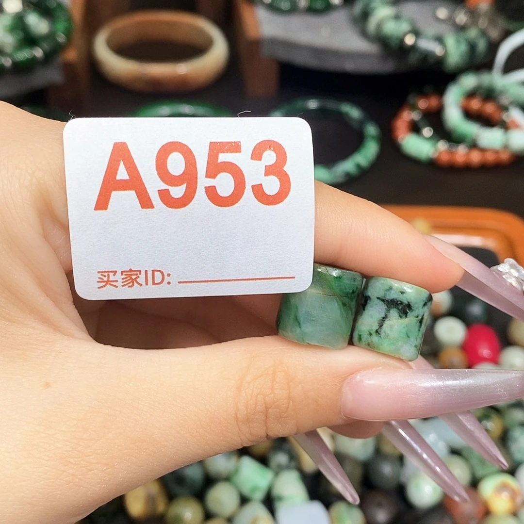 翡翠散珠娜**^漂亮美眉