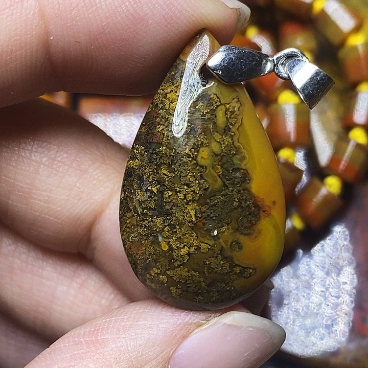 玛瑙/玉髓未镶嵌颈饰