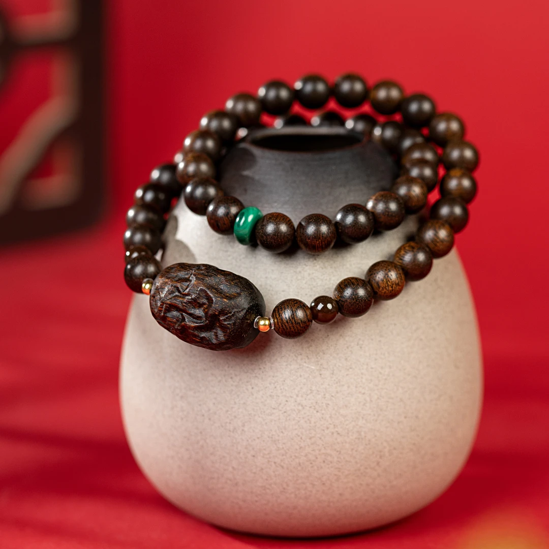 越南芽庄红棋0.8天然野沉香手串沉水玉化+沉香木雕红枣