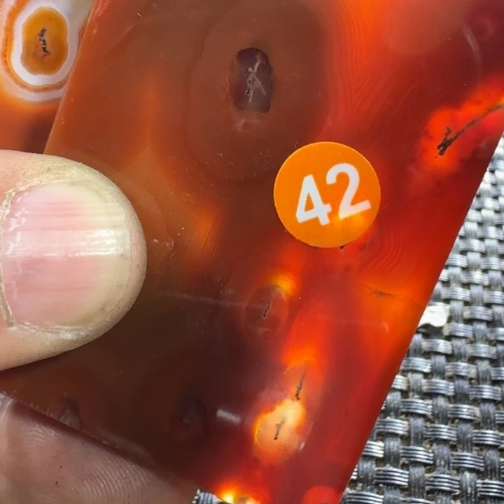 霖***阁玛瑙/玉髓未镶嵌颈饰