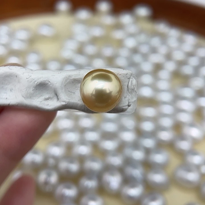 未镶嵌海水珍珠耳饰10.9mm 金珠 近圆-88