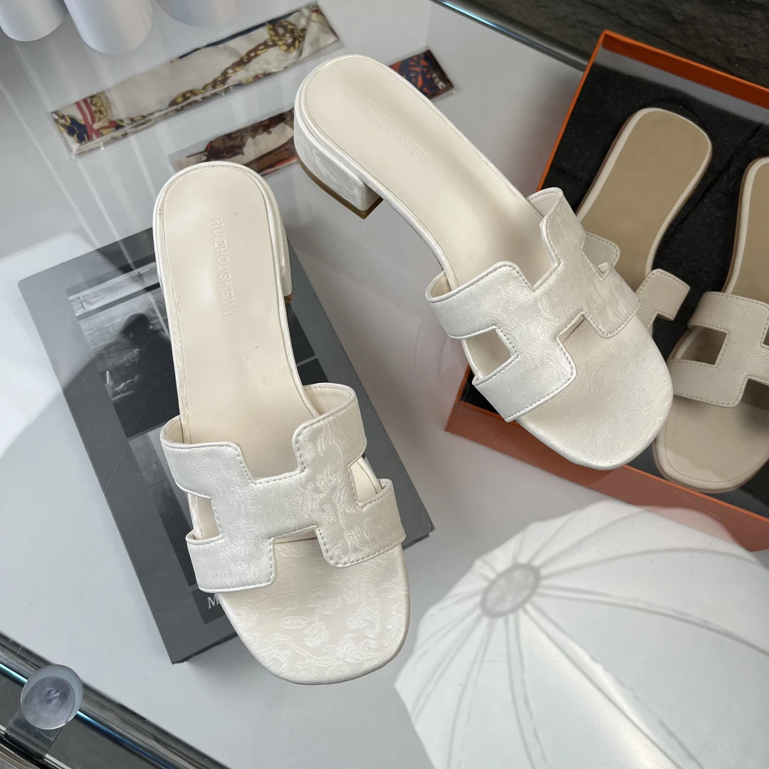 【新国风】羊皮拖鞋女夏2025粗跟中跟凉拖鞋百搭潮流网红海边凉鞋