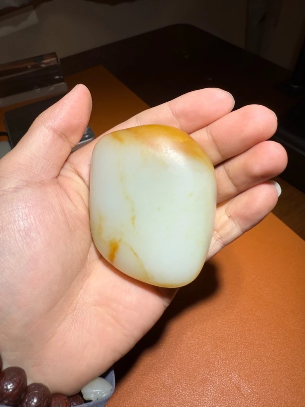 新疆和田玉手把原石
