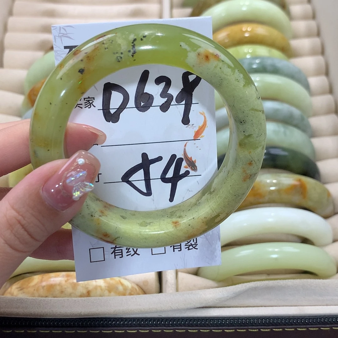 【闪购商品】未镶嵌蛇纹石玉手镯