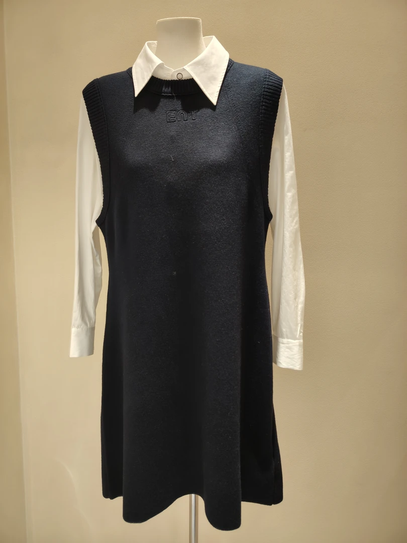 梵迷针织马甲裙时尚