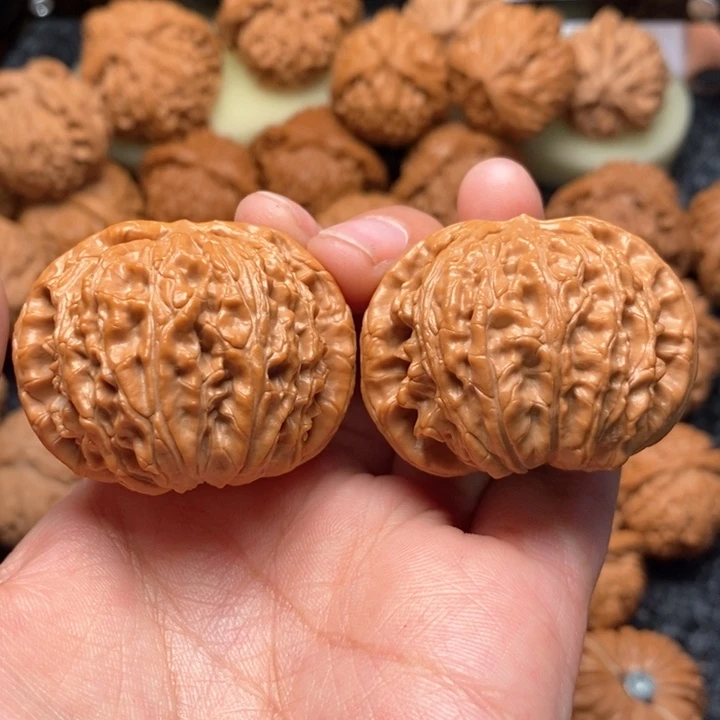 文玩核桃把件精品球白42