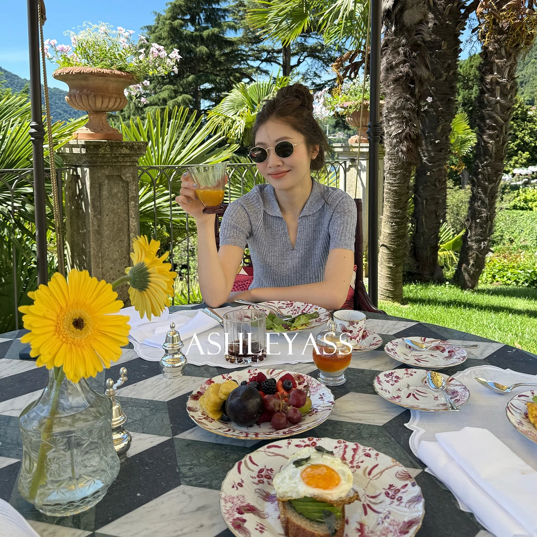 【ASHLEYASS】时尚感灰色坑条娃娃领精致针织POLO上衣LSS250704Y