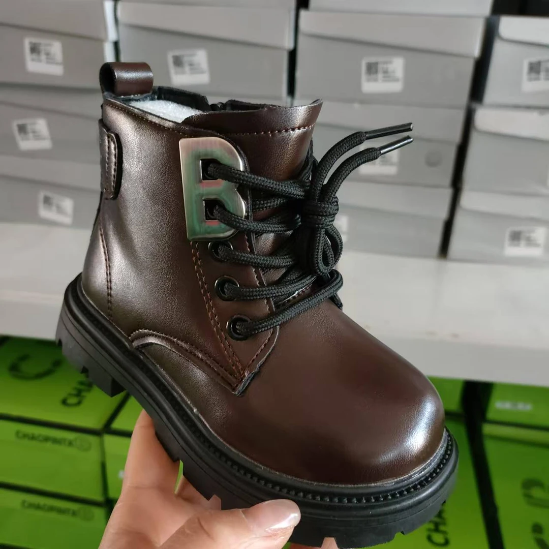 2024年冬季儿童马丁靴简约金属扣男女童靴子时尚潮流靴32-10