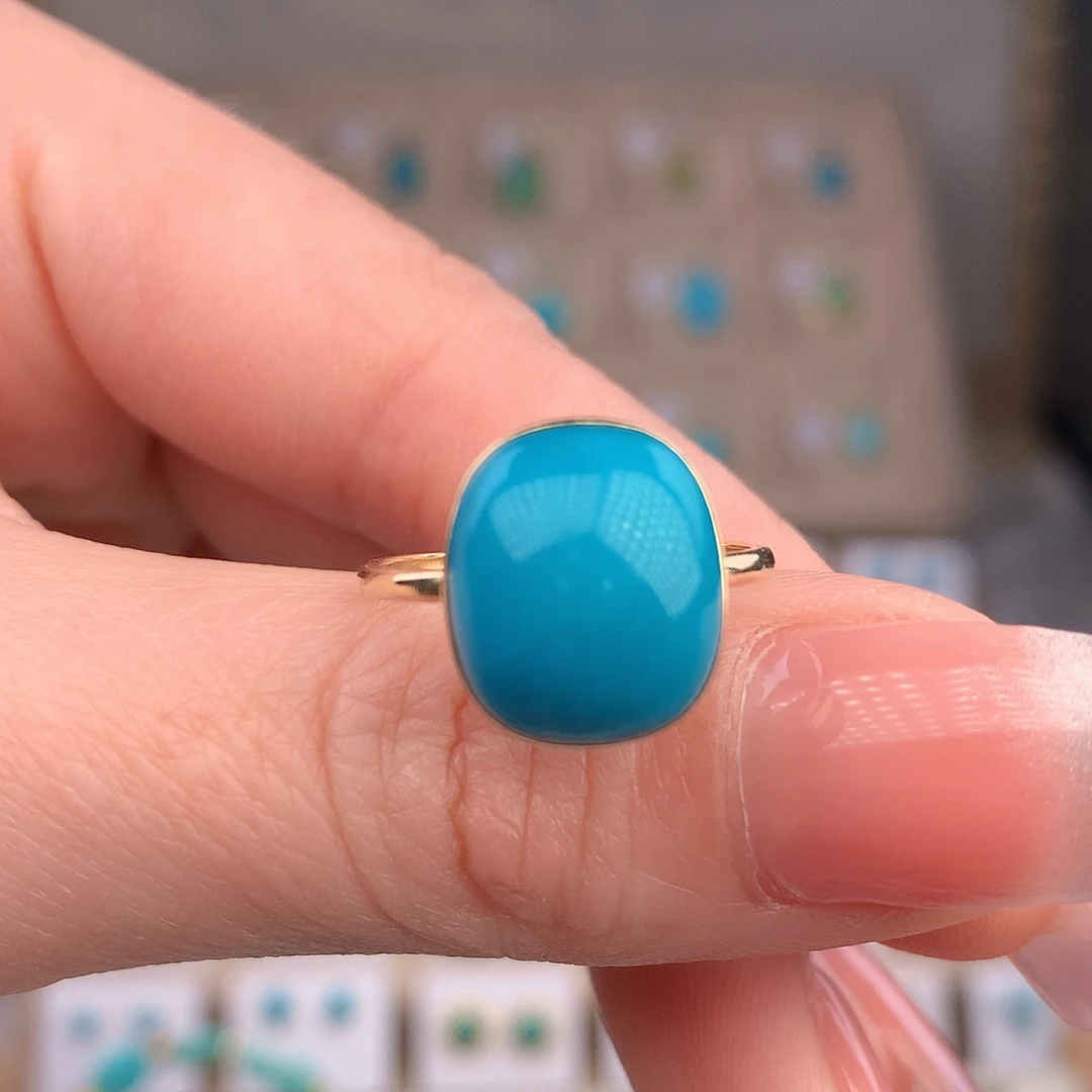 绿松石18K金镶嵌戒指