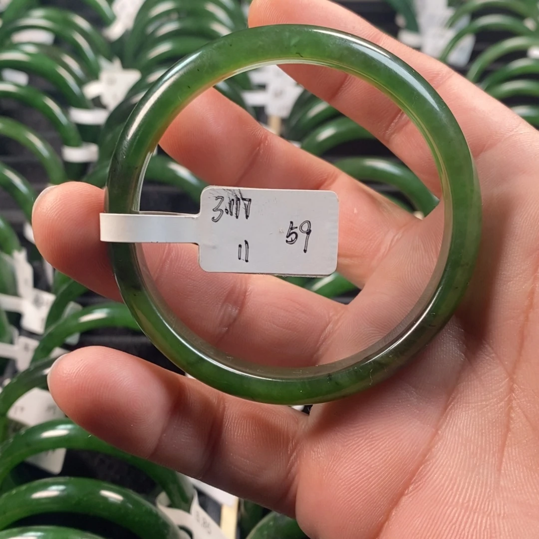 和田玉（碧玉）未镶嵌手镯59