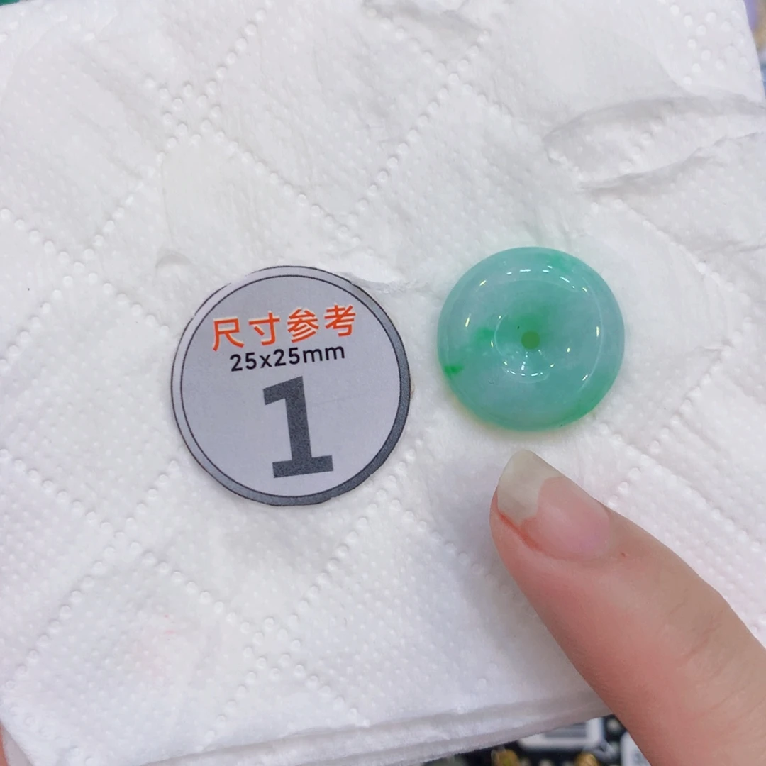 颈饰未镶嵌翡翠扣