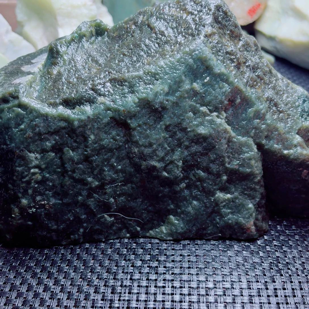 和田玉未镶嵌珠宝奇石