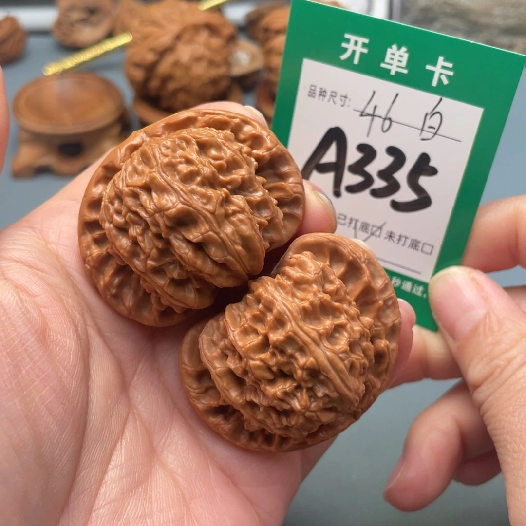 吊坠桃核文玩核桃