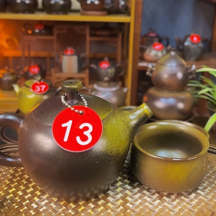 蛟龙精品柴烧元宝壶240毫升一壶一杯