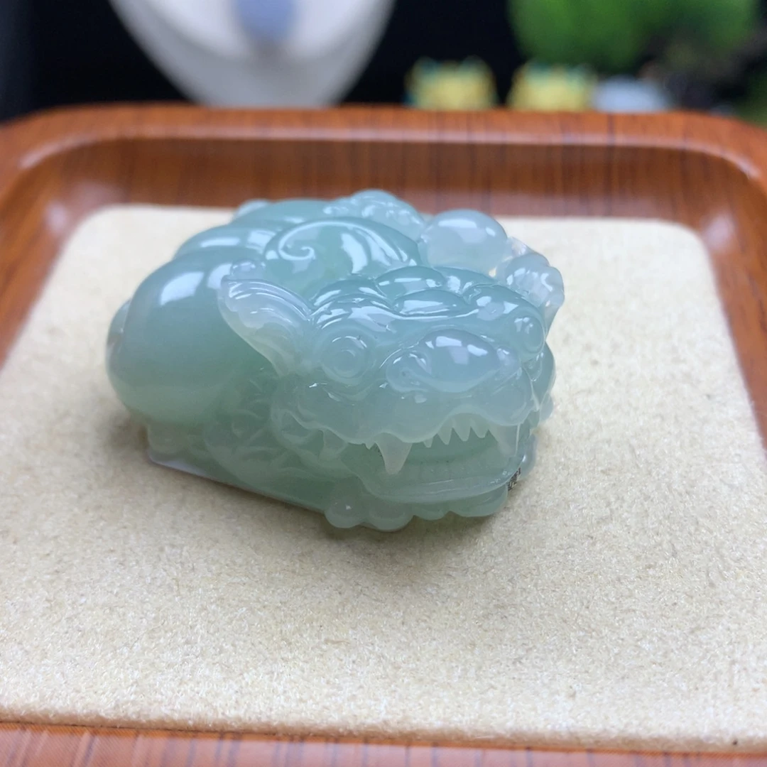 翡翠未镶嵌颈饰33