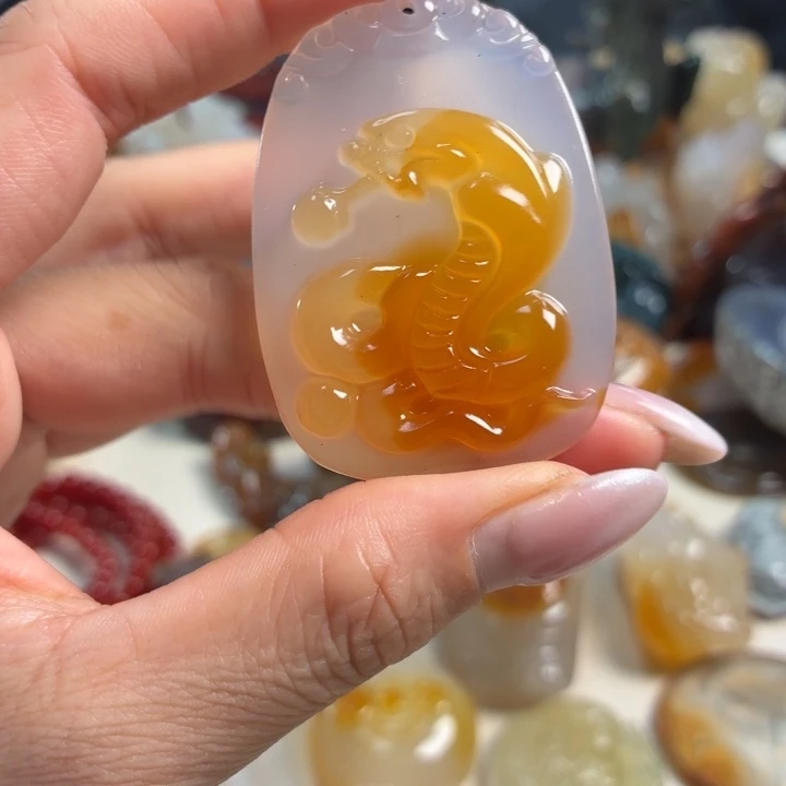未镶嵌颈饰玛瑙/玉髓