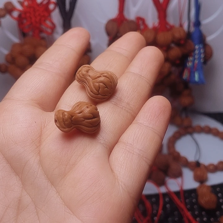 吊坠桃核龙纹桃枭