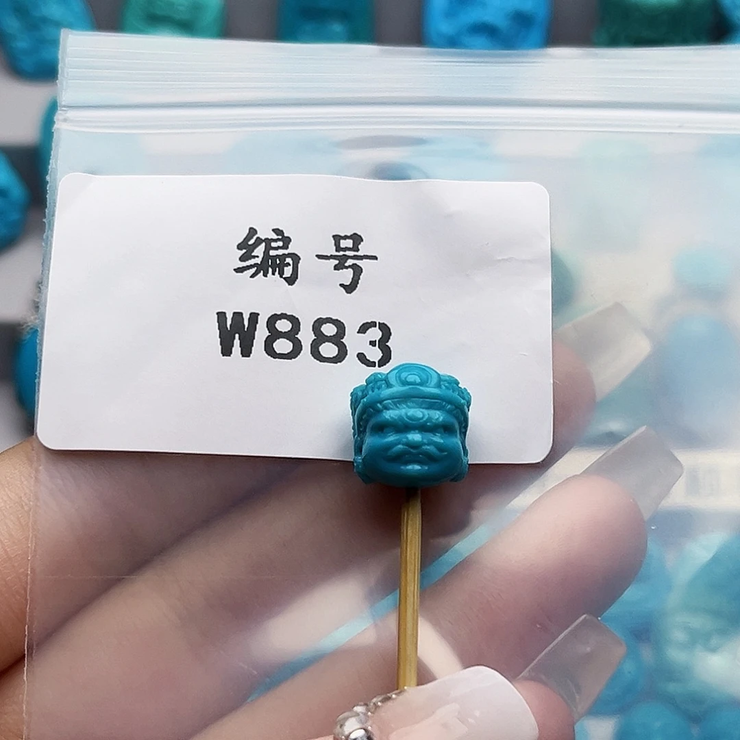 绿松石未镶嵌天然原矿雕刻绿松石