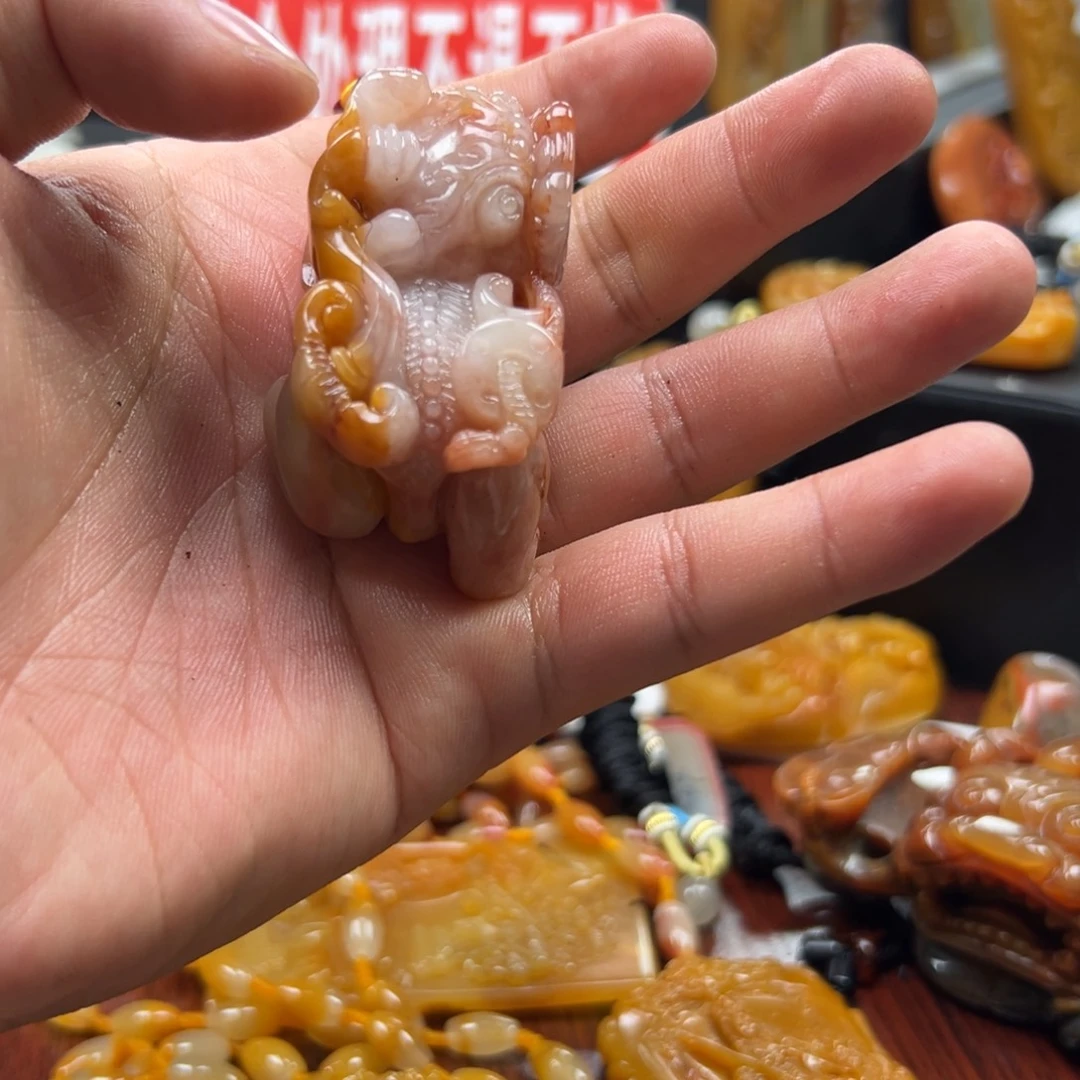 石英质玉（黄龙玉）未镶嵌多样性发货，发其一