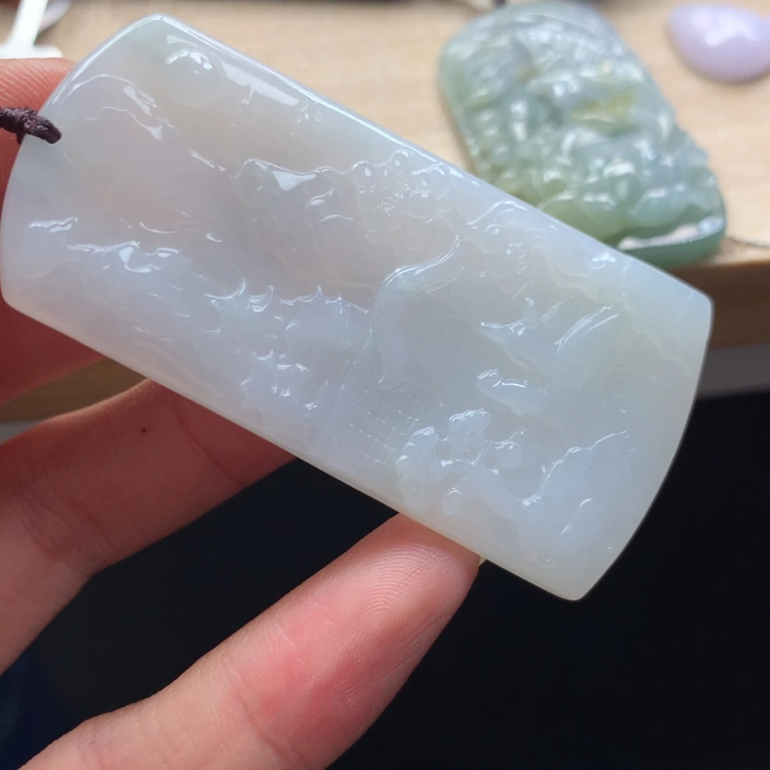 颈饰未镶嵌翡翠吊坠