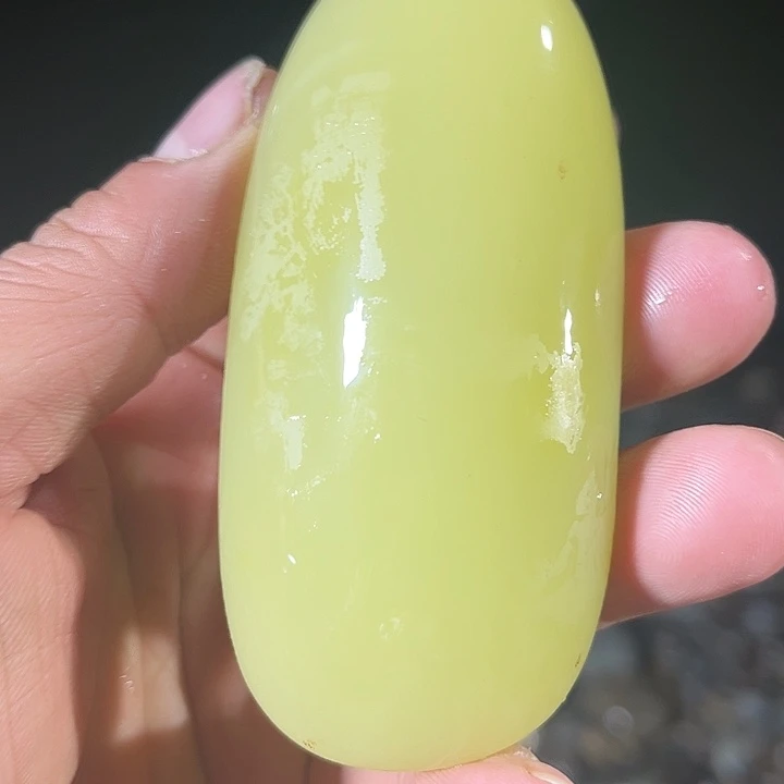 和田玉（糖玉）未镶嵌珠宝奇石