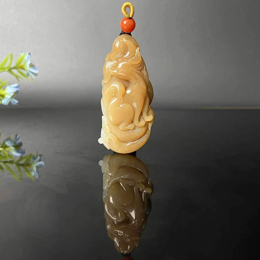 1211GC8857和田玉挂件