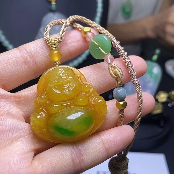 翡翠未镶嵌吊坠(赠链)