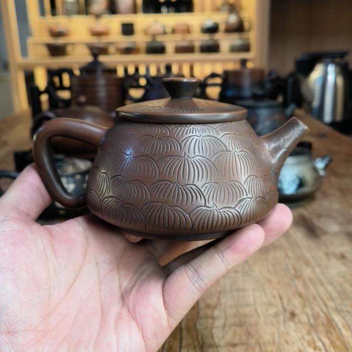 壶云南建水紫陶茶壶