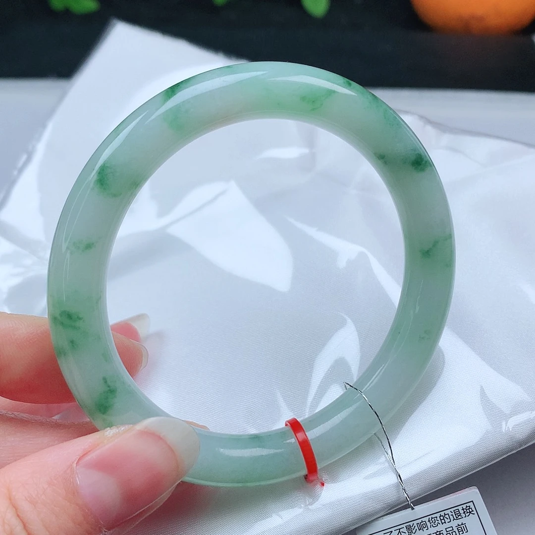 翡翠手镯未镶嵌58圆+