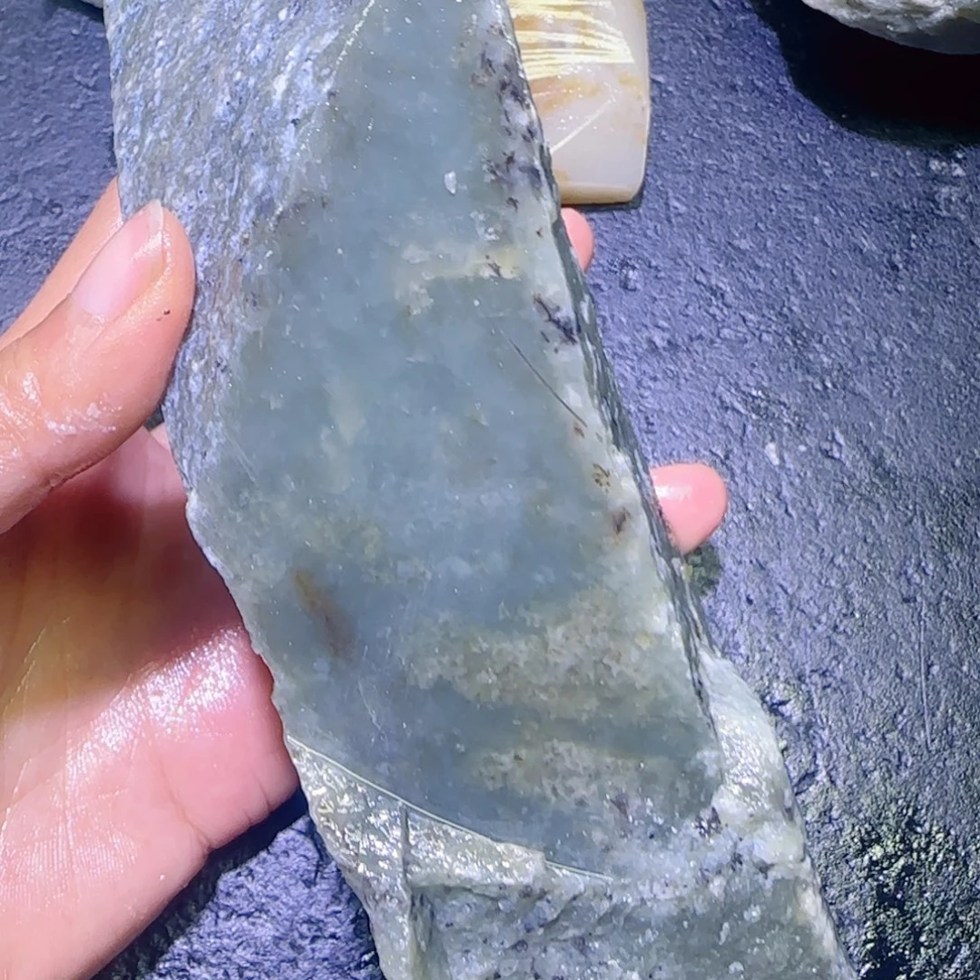 和田玉未镶嵌珠宝半成品