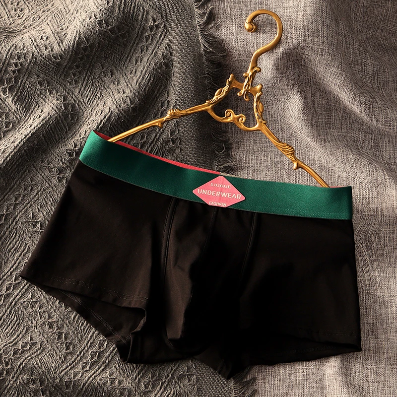 时尚男生个性底裤新款运动平角裤棉质男士内裤潮流舒适透气四角裤