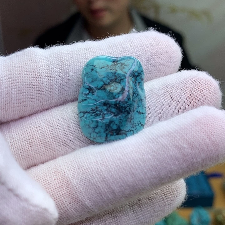 绿松石未镶嵌原矿