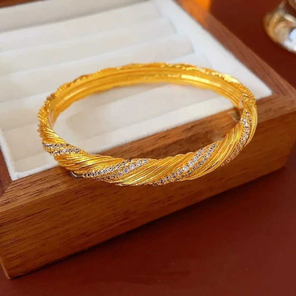 铜合金合成锆石手镯 超闪拉丝麻花镶钻新中式百搭手镯（非黄金）