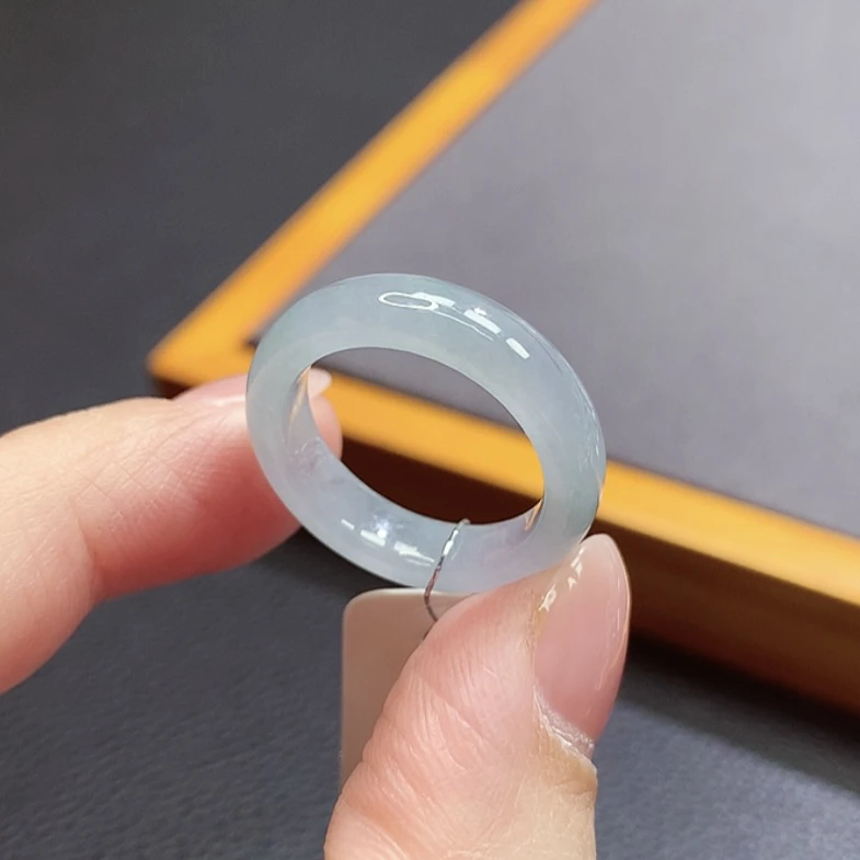 16号圈口缅甸天然A货翡翠冰淡紫色翡翠戒指戒圈 尺寸17.8×5.4×3.7