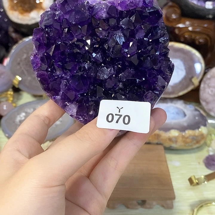 未镶嵌水晶大型摆件（非配饰）