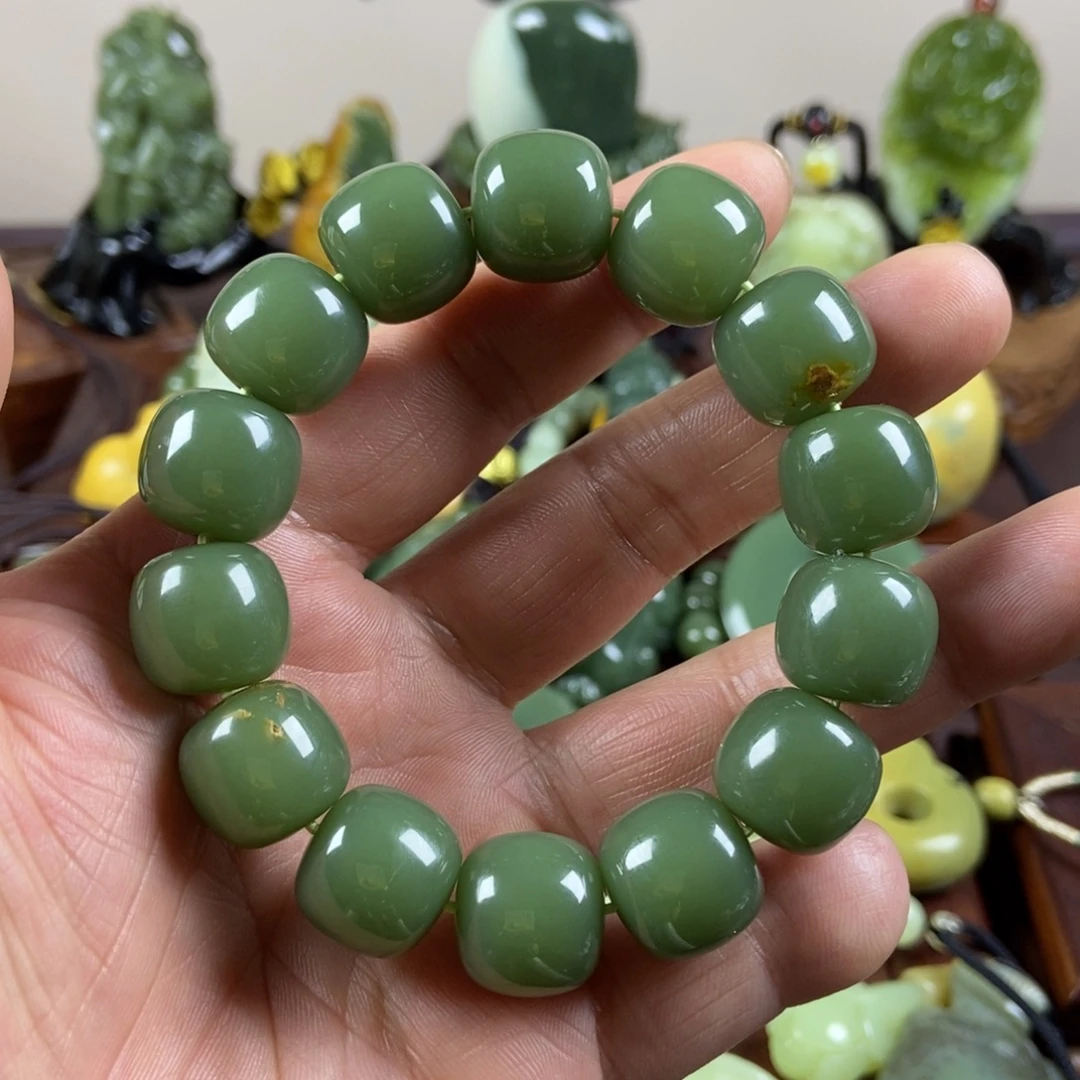 岫岩河磨玉（透闪石质玉）未镶嵌珠宝奇石