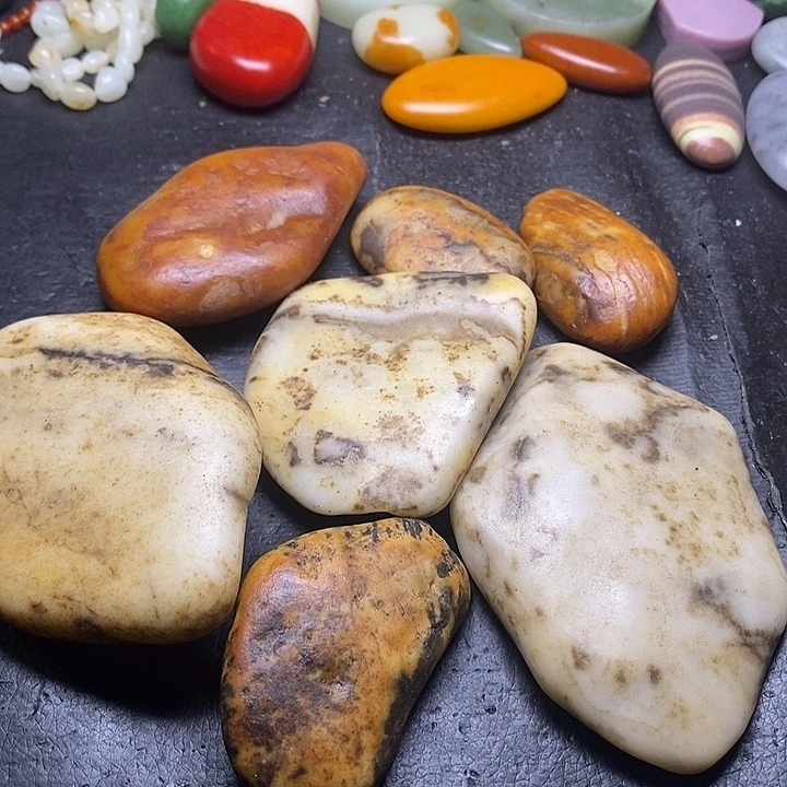 四***客和田玉未镶嵌挂件