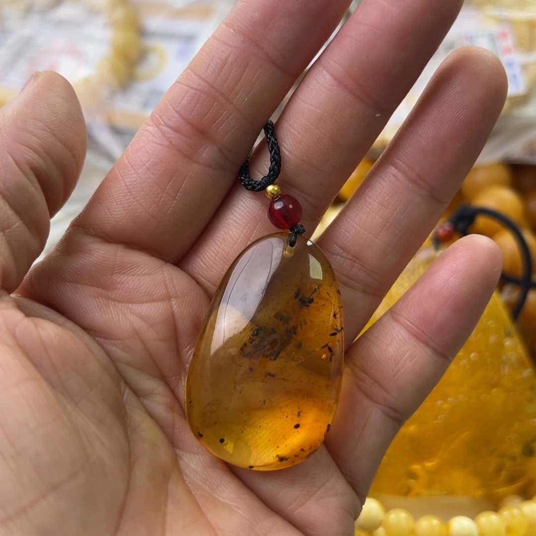 琥珀珠宝奇石未镶嵌