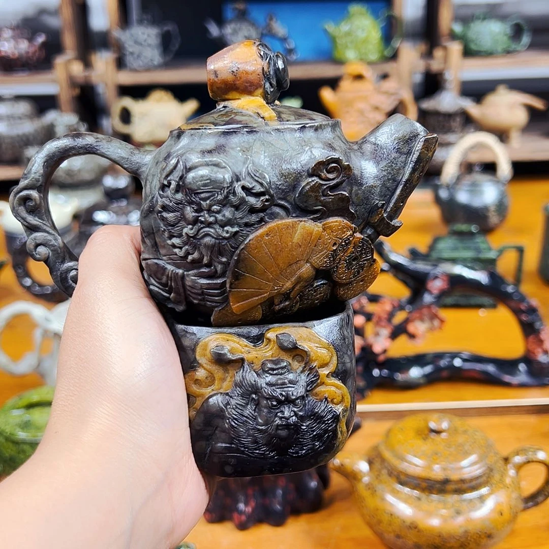 巴***斯福利茶空间天然原石