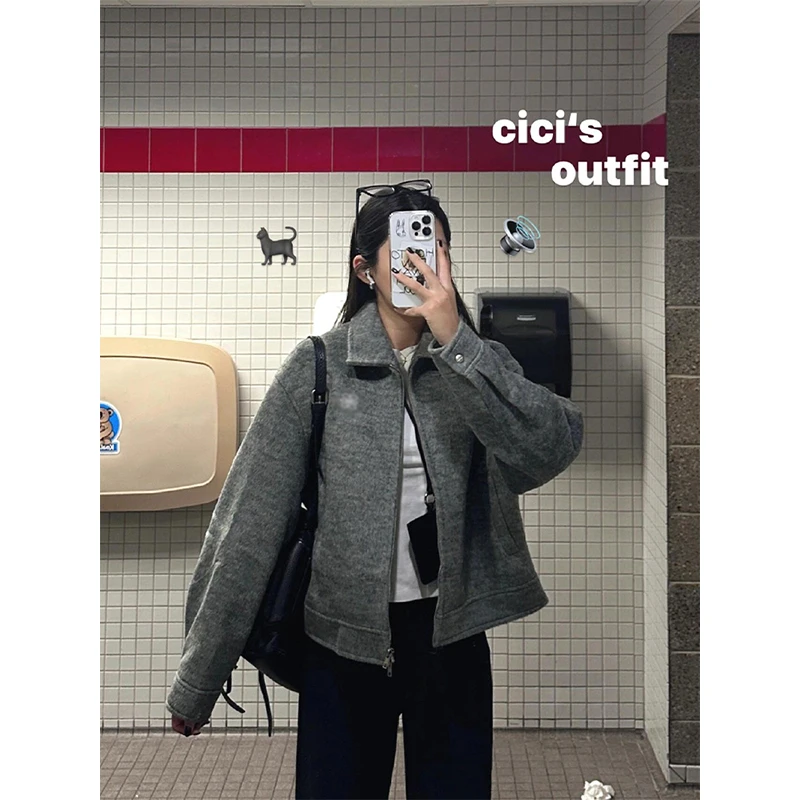 春秋季新款美式复古灰色翻领百搭外套女学院风减龄设计短款夹克衫