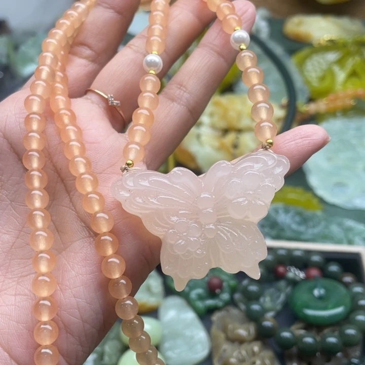蛇纹石玉未镶嵌吊坠