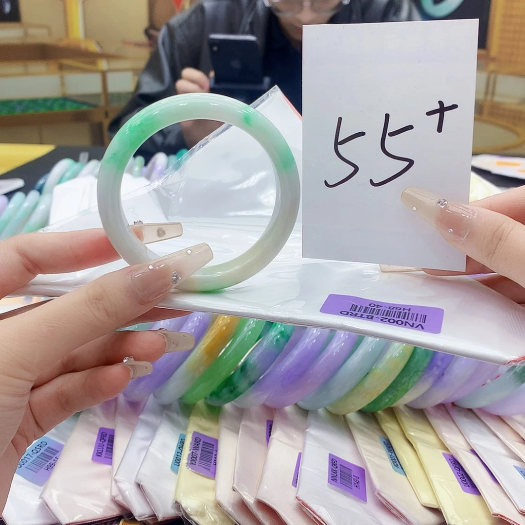 翡翠未镶嵌手镯nn