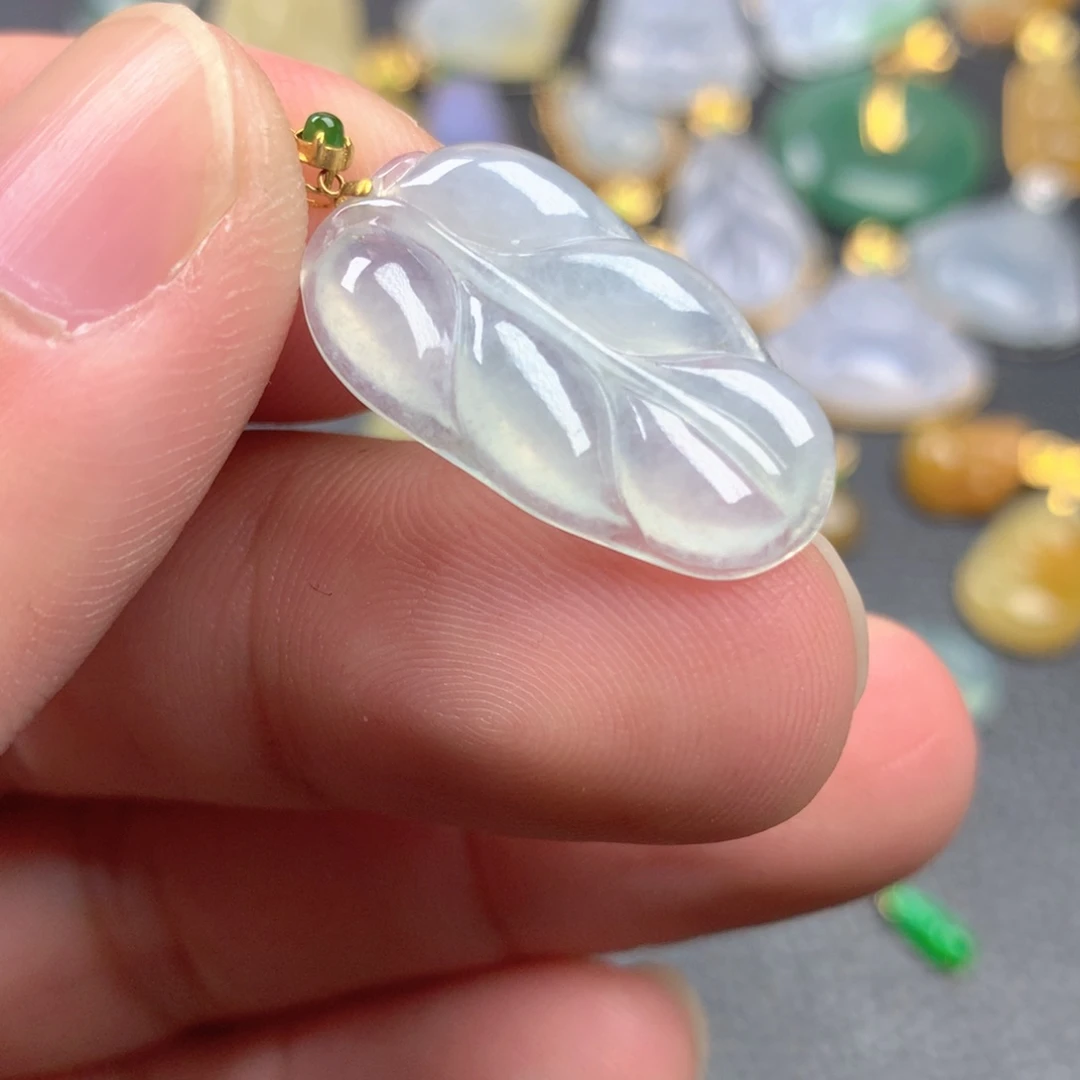 【闪购商品】颈饰18K金镶嵌翡翠翡翠