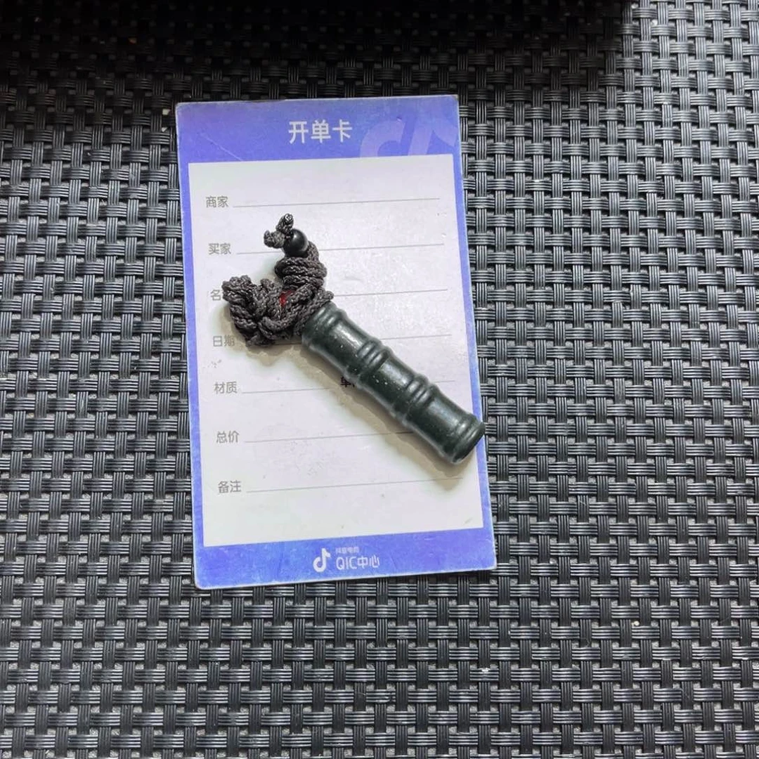和田玉吊坠(不含链)未镶嵌乐****人
